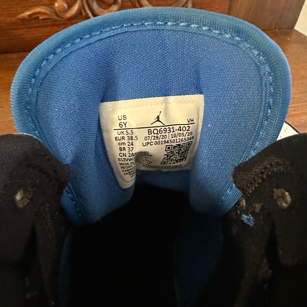 Jordan 1 amid “Signal Blue” - Picture 5 of 5